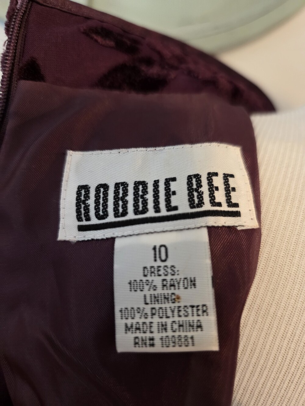 Robbie Bee Vintage Size 10 Velvet Burnout Asian Inspired Maxi Dress Burgundy - Picture 8 of 12